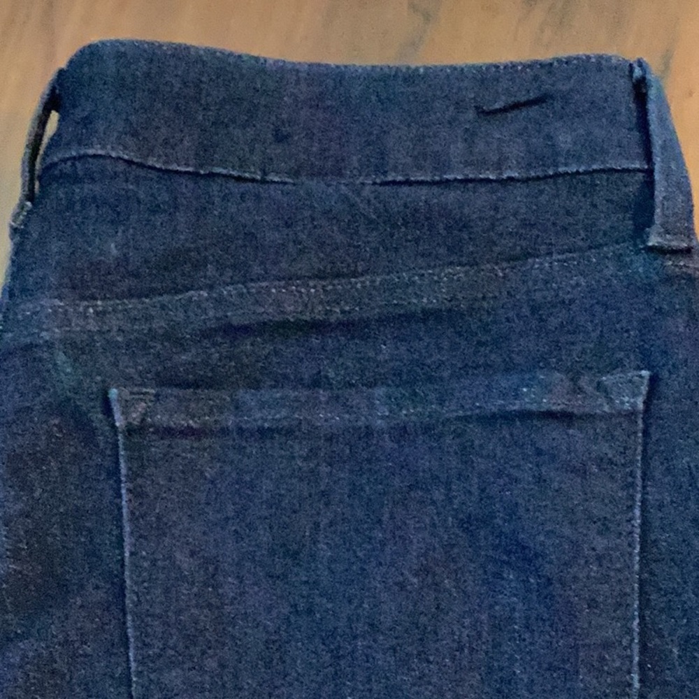 NYDJ dark denim size 8 skinny ankle